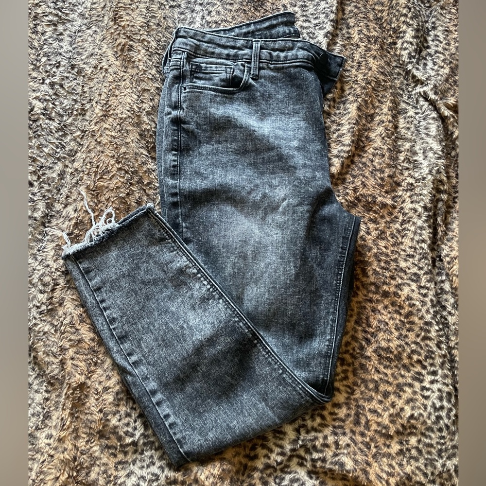 Black old navy skinny jeans